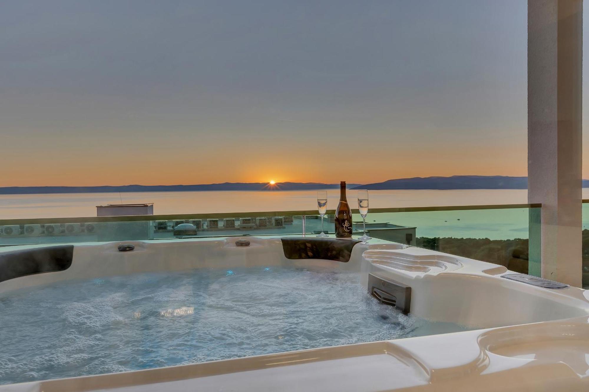 Apartmán Exclusive Penthouse Big Blue With Private Jacuzzi Makarská Exteriér fotografie