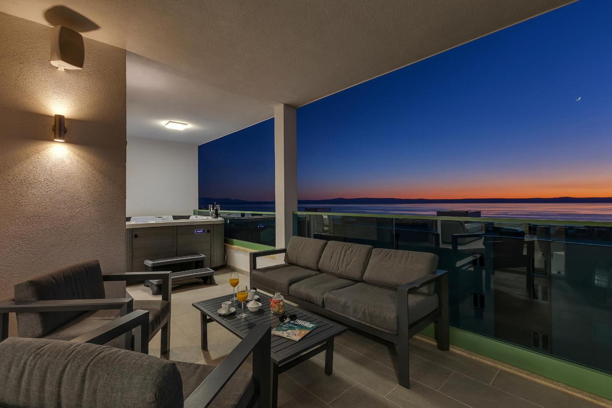 Apartmán Exclusive Penthouse Big Blue With Private Jacuzzi Makarská Exteriér fotografie