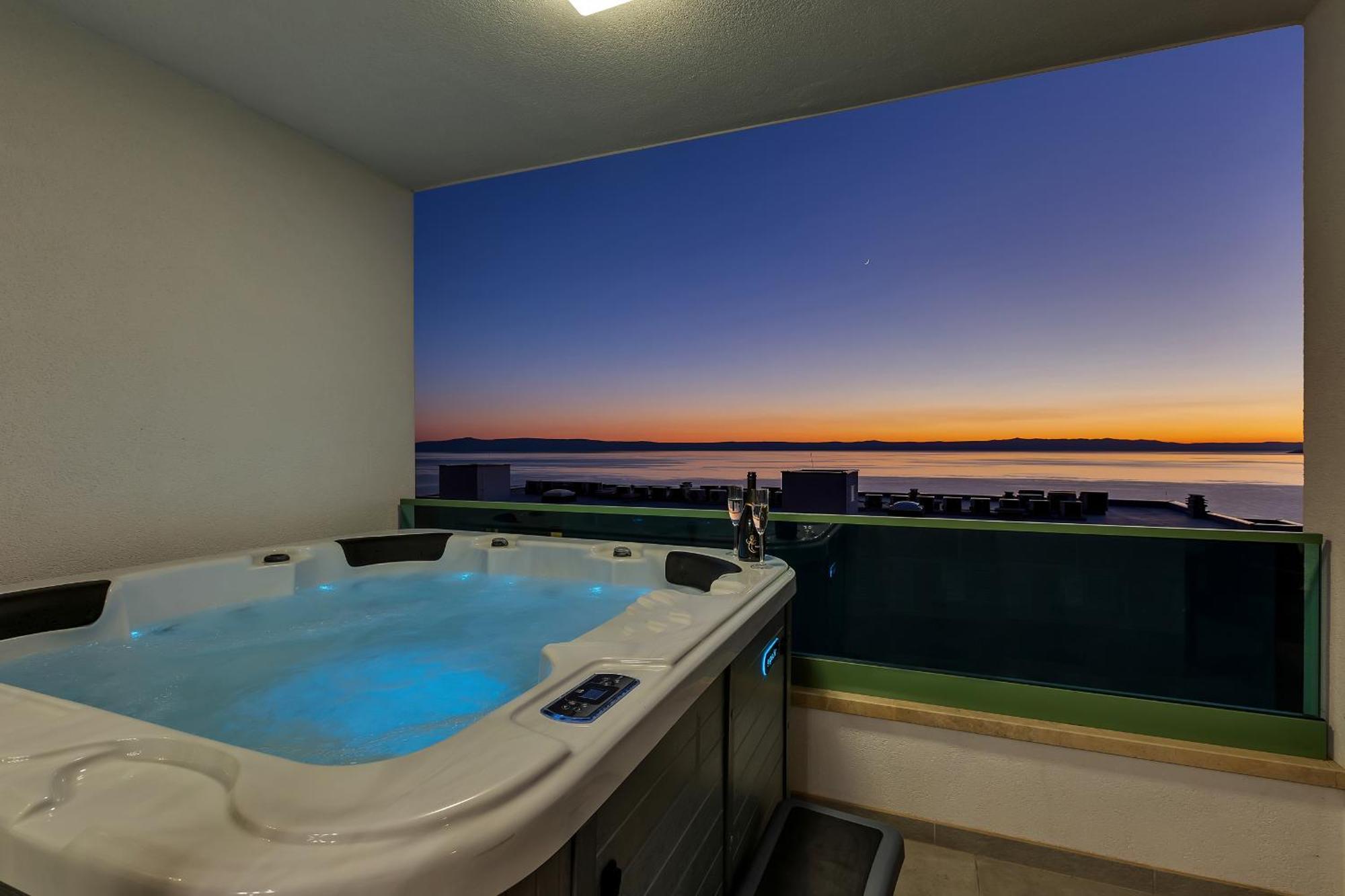 Apartmán Exclusive Penthouse Big Blue With Private Jacuzzi Makarská Exteriér fotografie