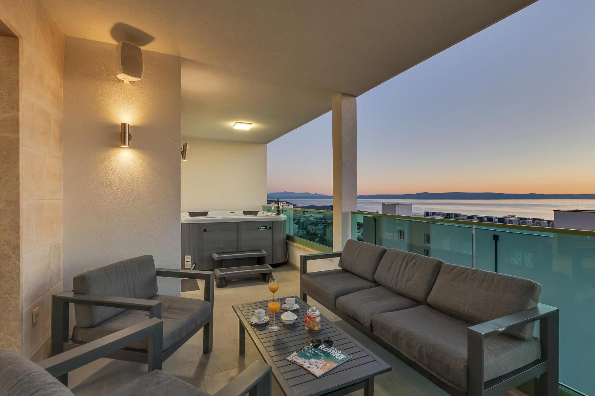 Apartmán Exclusive Penthouse Big Blue With Private Jacuzzi Makarská Exteriér fotografie