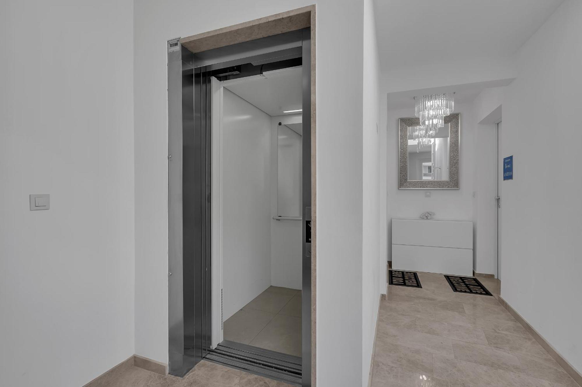 Apartmán Exclusive Penthouse Big Blue With Private Jacuzzi Makarská Exteriér fotografie