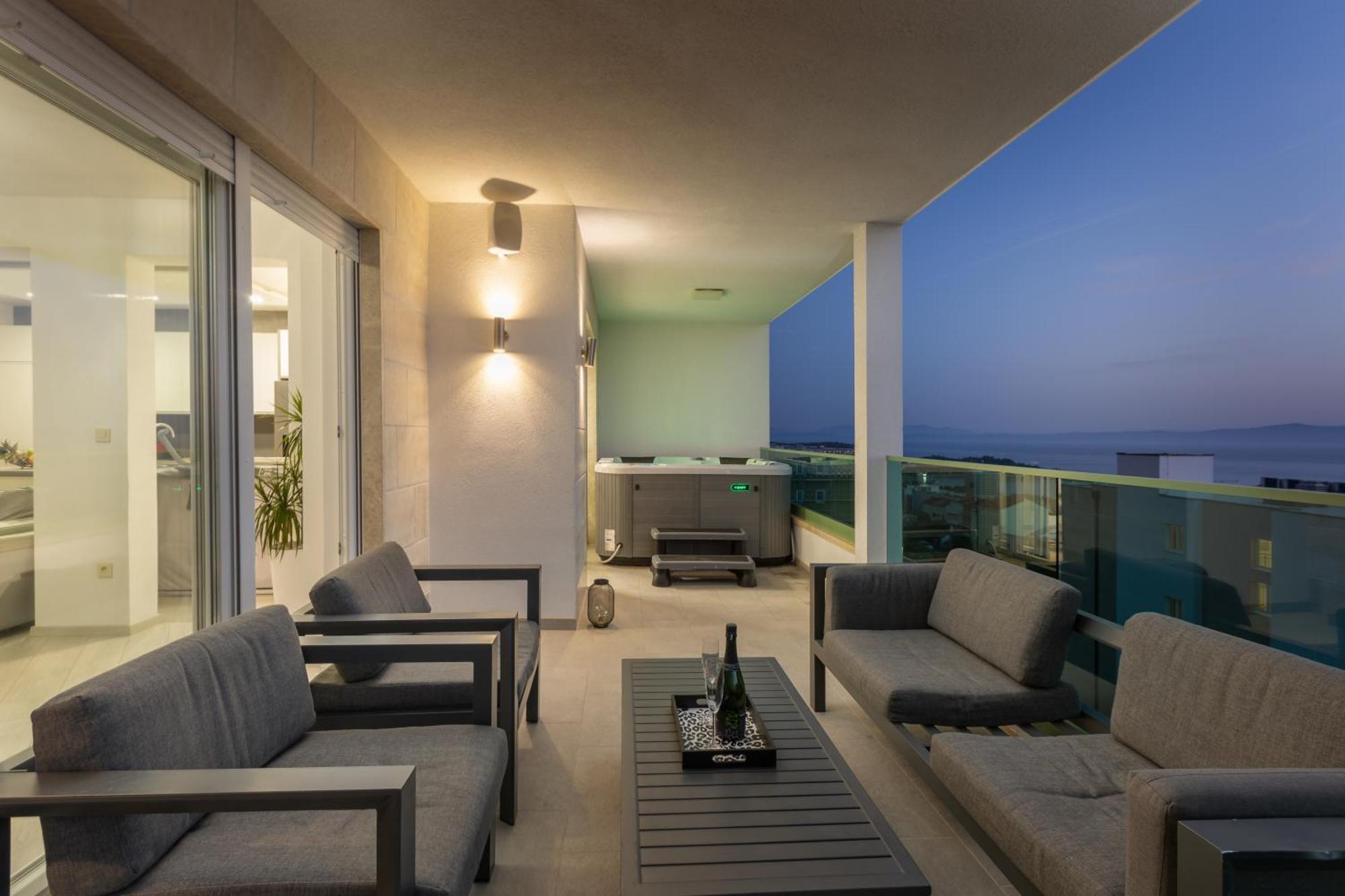 Apartmán Exclusive Penthouse Big Blue With Private Jacuzzi Makarská Exteriér fotografie